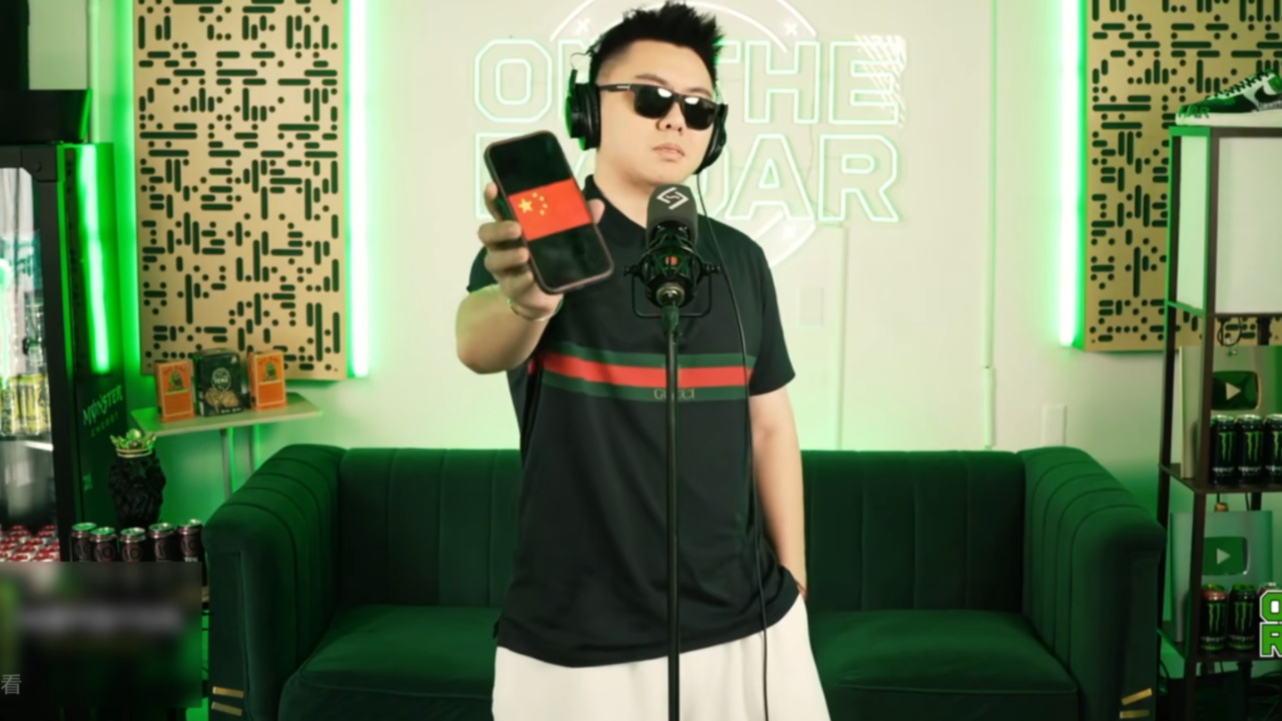 Chalky Wong/揽佬《中国人能飞》原版YouTube伴奏