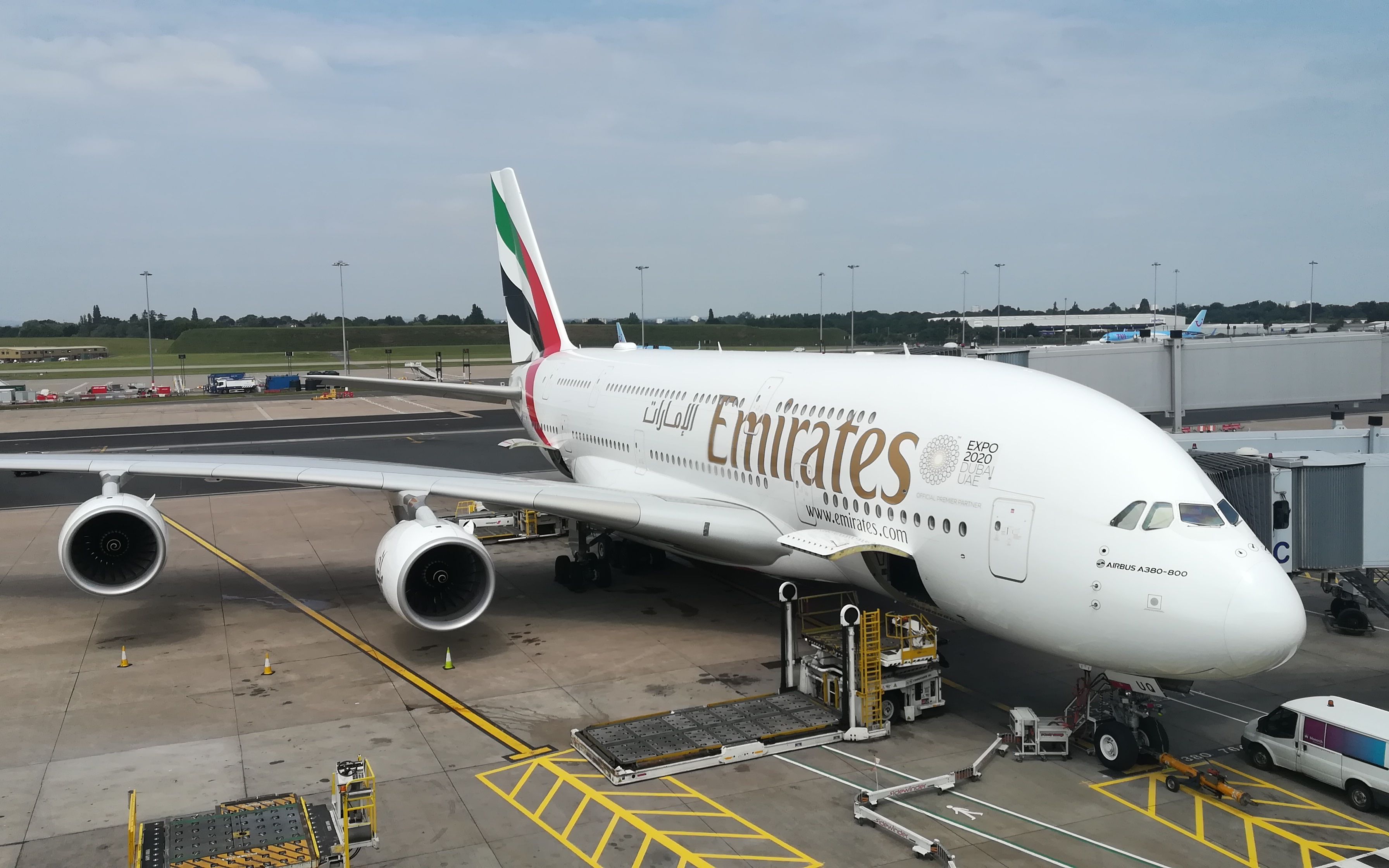 【空客a380/波音777】阿联酋航空伯明翰中转迪拜至郑州航班起降视频