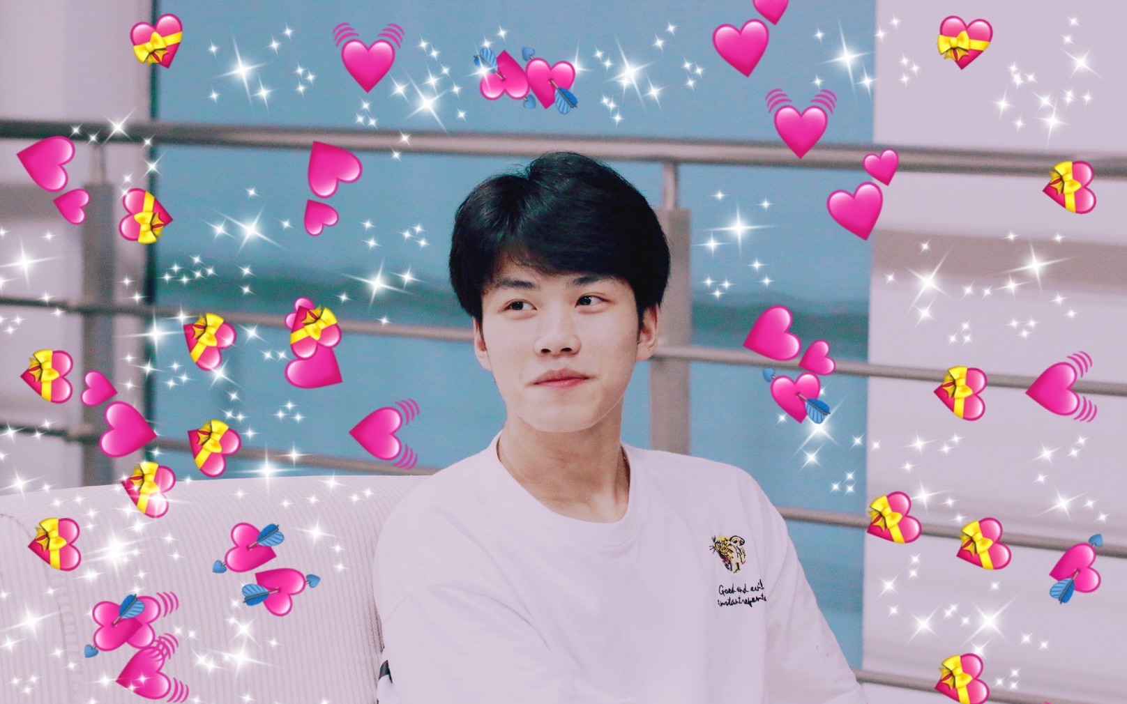 点进来收获美颜暴击【佛珠少年麟羽轩/ag超玩会麟羽/个人颜值向混剪】