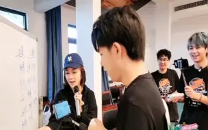 Download Video: 【桃酷】无畏咱就是说别太宠了，酷酷不要的你就说给你……