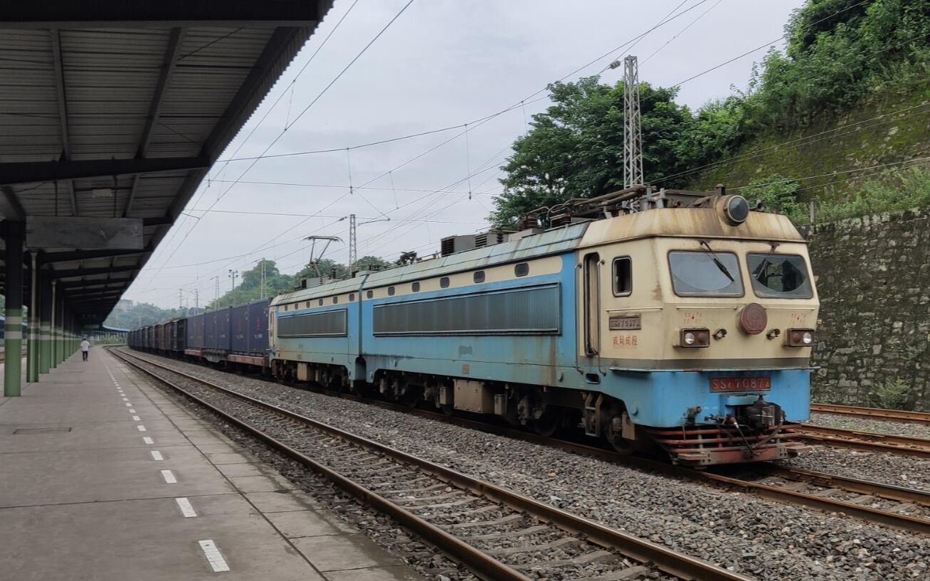 【扎心警告】内六线没车了,拍不动了——自贡火车视频2019年合集