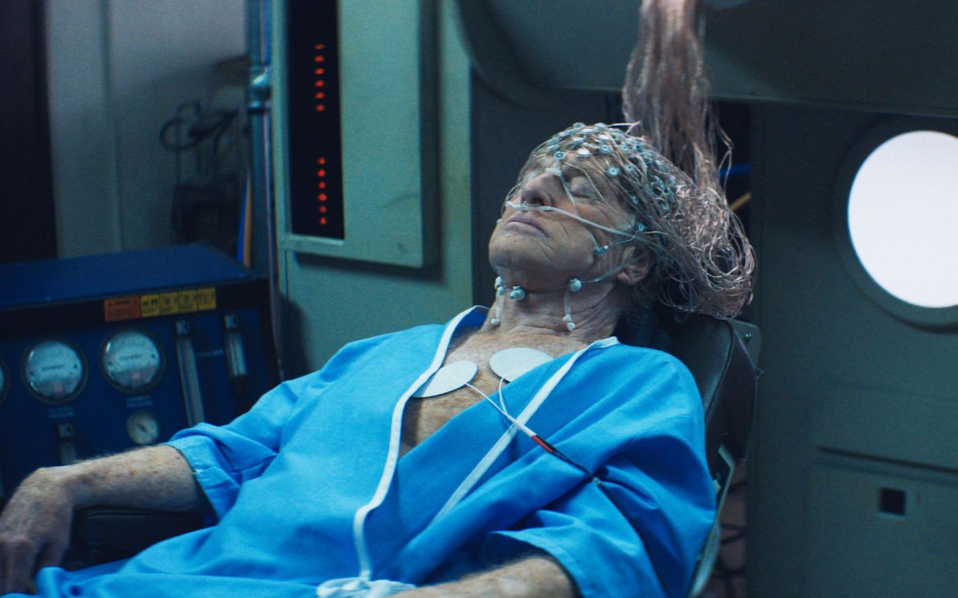 博士通过重启死者大脑意外进入平行空间发现来世真的存在