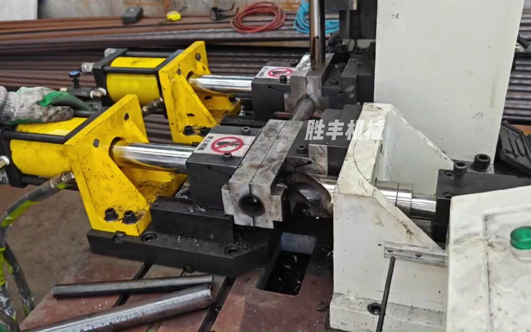 不锈钢冲弧机,白钢管坡斜口机,方管冲孔机.