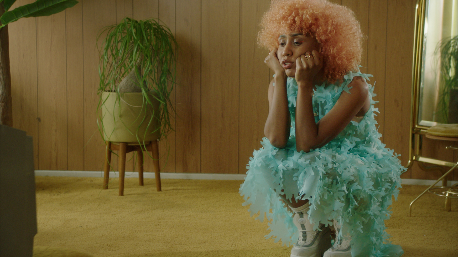 single af (visualizer) - fousheé