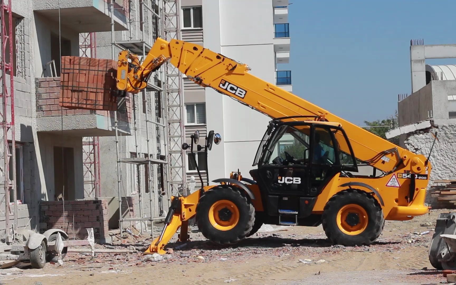 杰西博 jcb 540-200 伸缩臂叉车_哔哩哔哩_bilibili