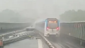 【在暴雨中乘风破浪的3号线】深圳地铁330车坪地六联方向出大芬站
