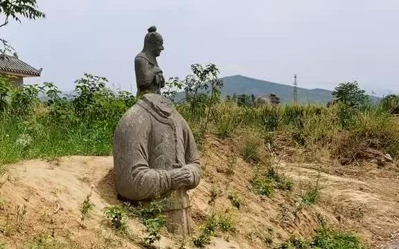 [图]我来自北宋王朝，我行的是我们宋朝的叉手礼，我在此守候我的君王九百多年了！