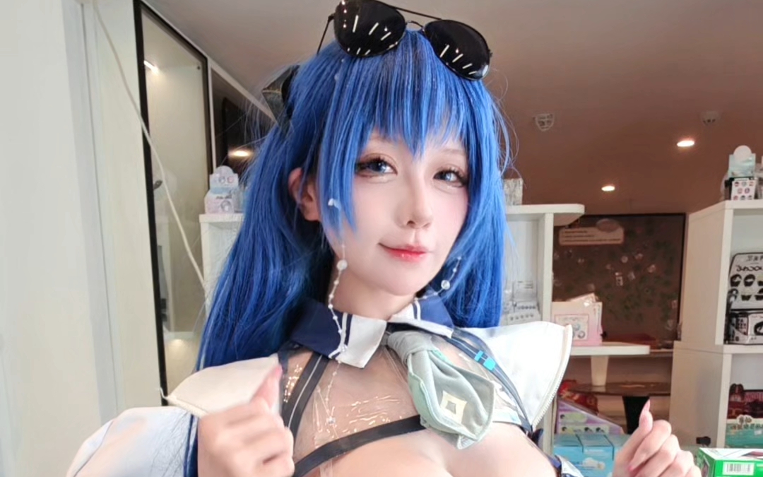 所以恋爱的条件是什么？？？@圆脸馨儿 @圆脸小馨