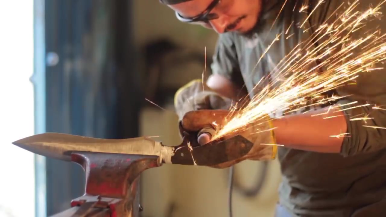 【锻造】弓子板-多功能?求生刀?_哔哩哔哩_bilibili