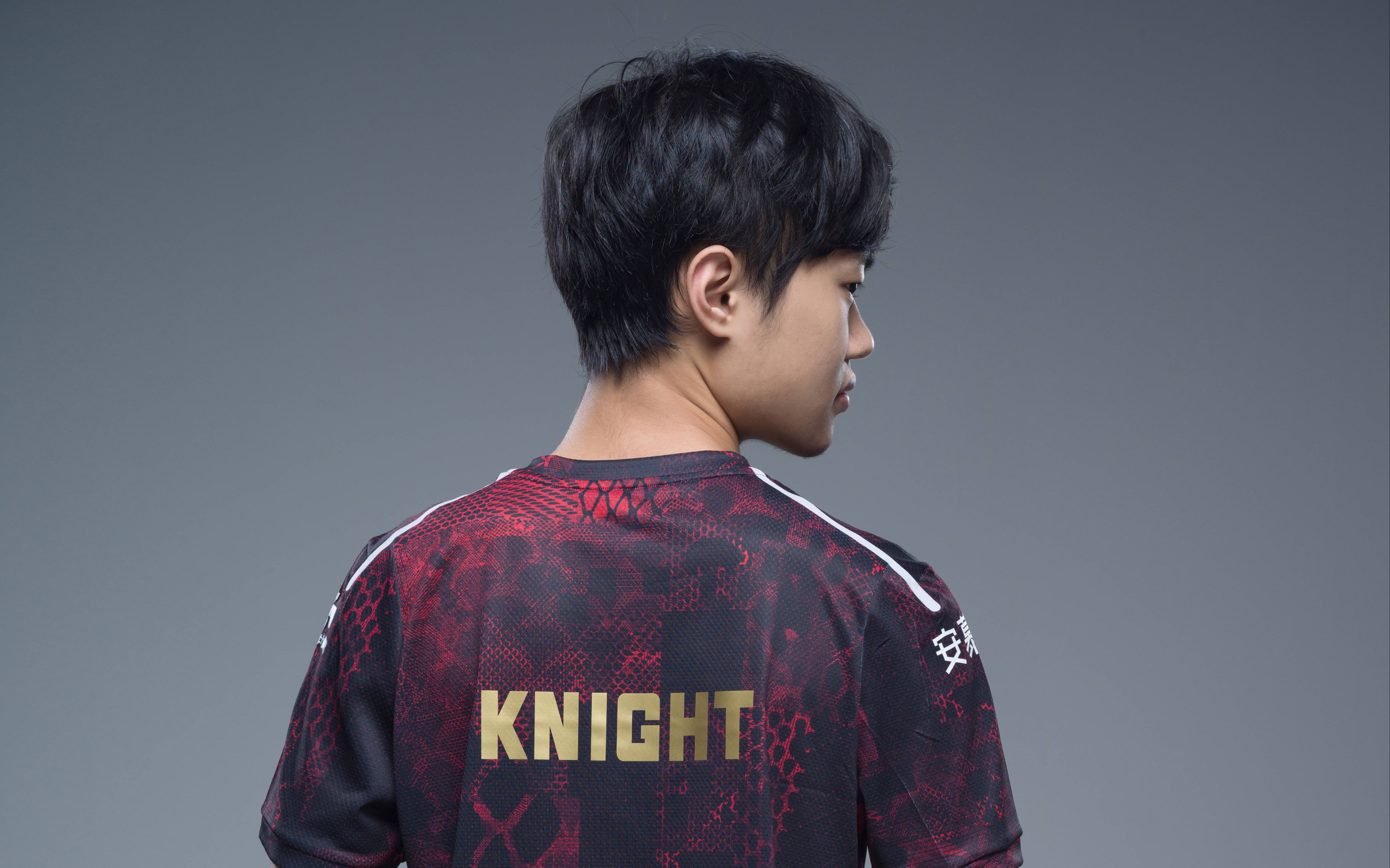 峡谷个人传s10四强中被sn淘汰的tes中单knight个人介绍