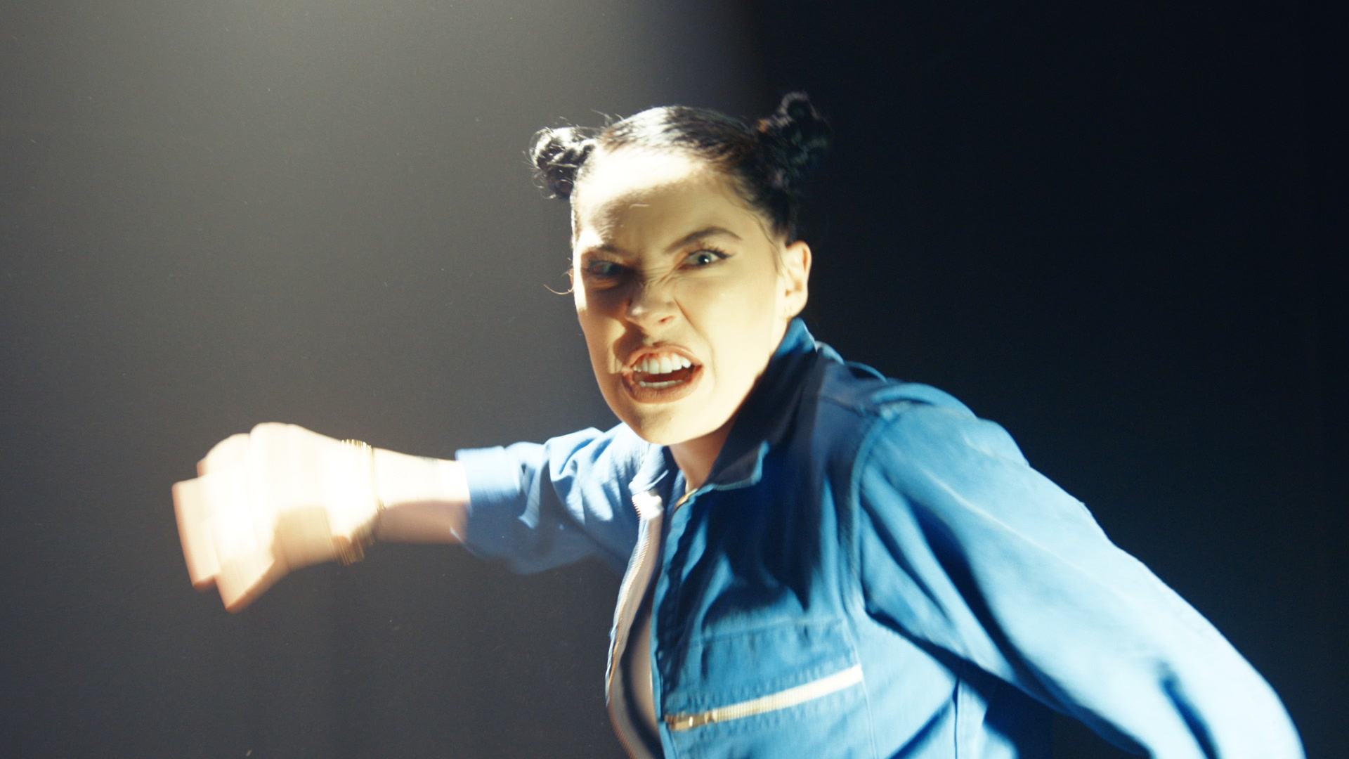 white flag - bishop briggs