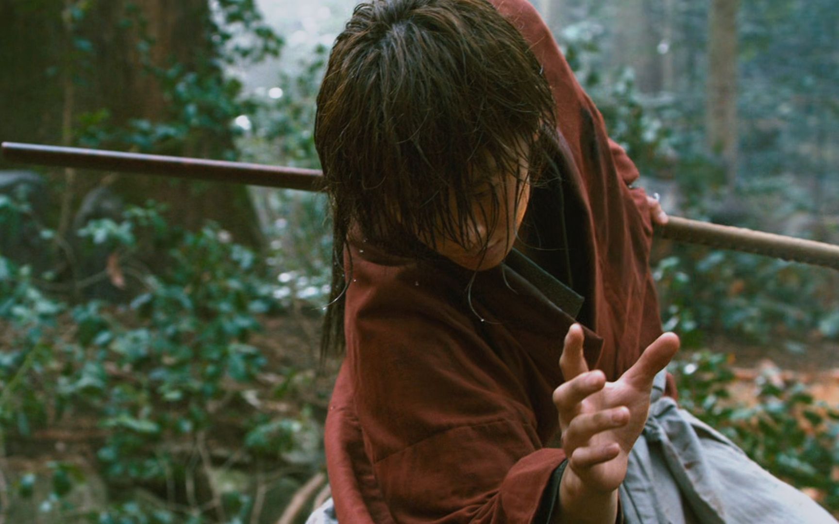 剑客只杀日本警察,只为引出浪客剑心,手持逆刃刀依然无敌