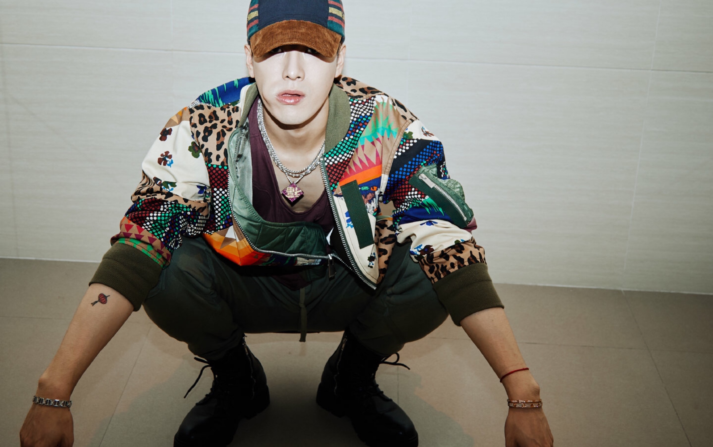 【王嘉尔】浪姐成团夜《dna》首唱|炸场子选手