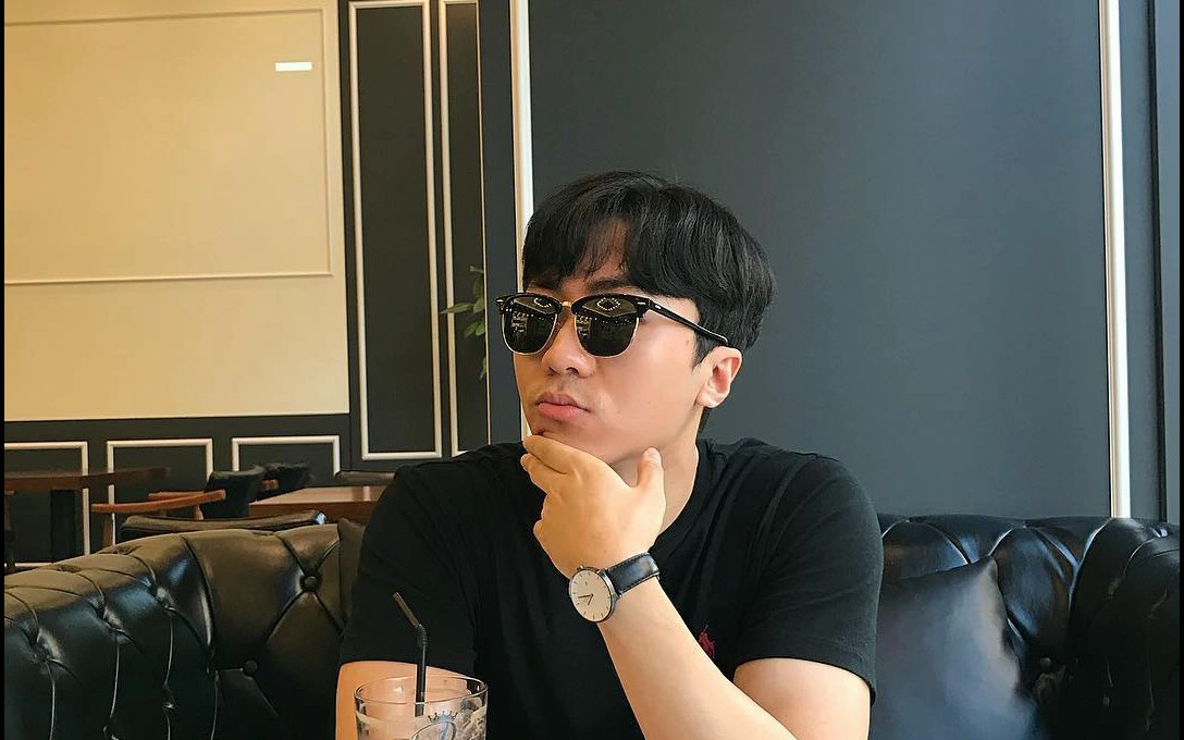 【肌肉山山和姐姐的帅气漂亮图片】来自lns!