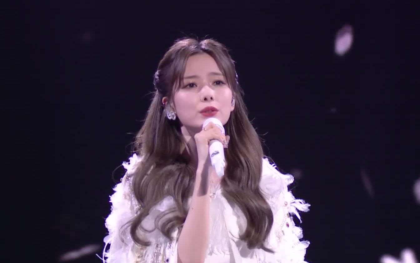 陈卓璇咫heartattack现场高音好稳