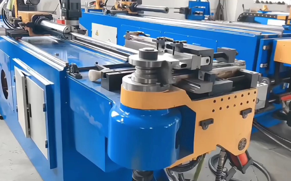 全自动数控弯管机,连续多道送料弯曲一次成型