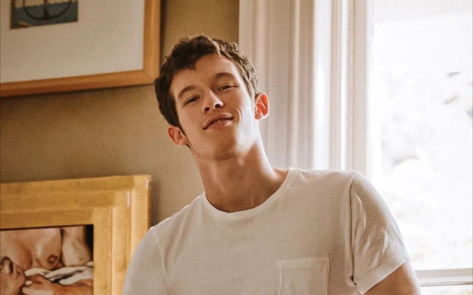 【Callum Turner】走秀视频哔哩哔哩bilibili