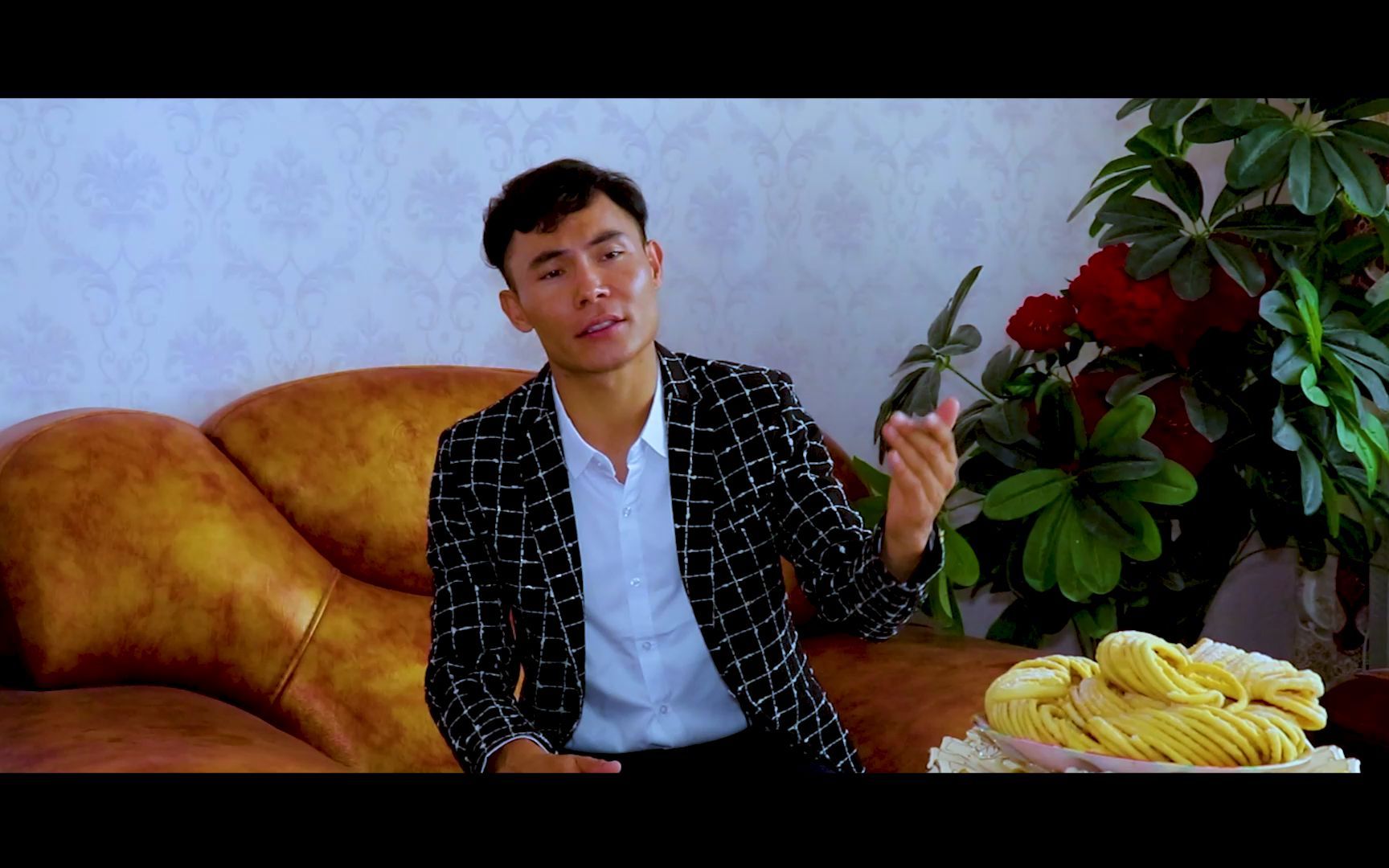 青年歌手阿布莱孜的一首民歌《kerindax》