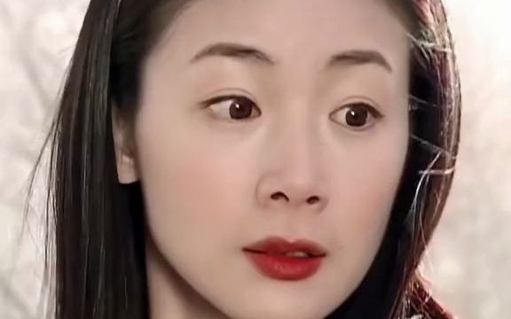 南韩清纯系鼻祖,冬季恋歌里的崔智友真是妥妥初恋女友脸,每套装扮都美绝了,放在现在也依旧不过时.#崔智友 #盛世美颜 #歌曲因你而在哔哩哔哩bilibili