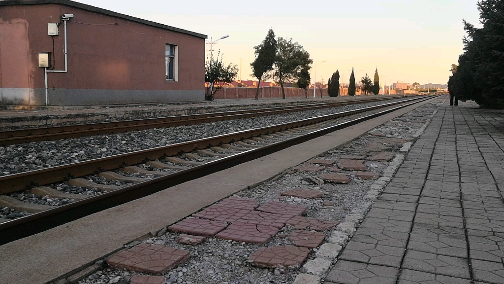 2022年10月4日 25g牵引4326 陈相屯站