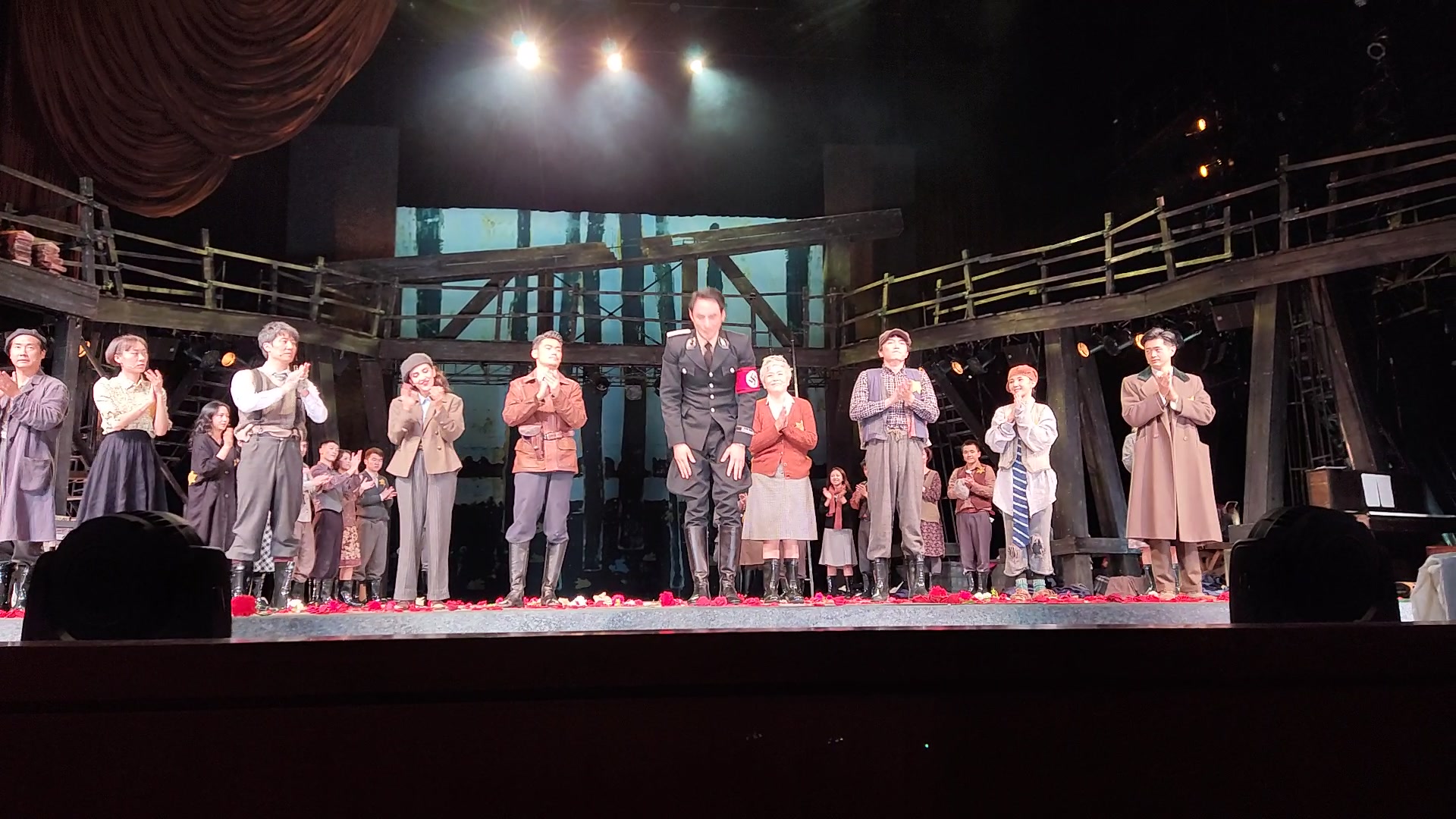 191115 舞台剧《犹太城》谢幕