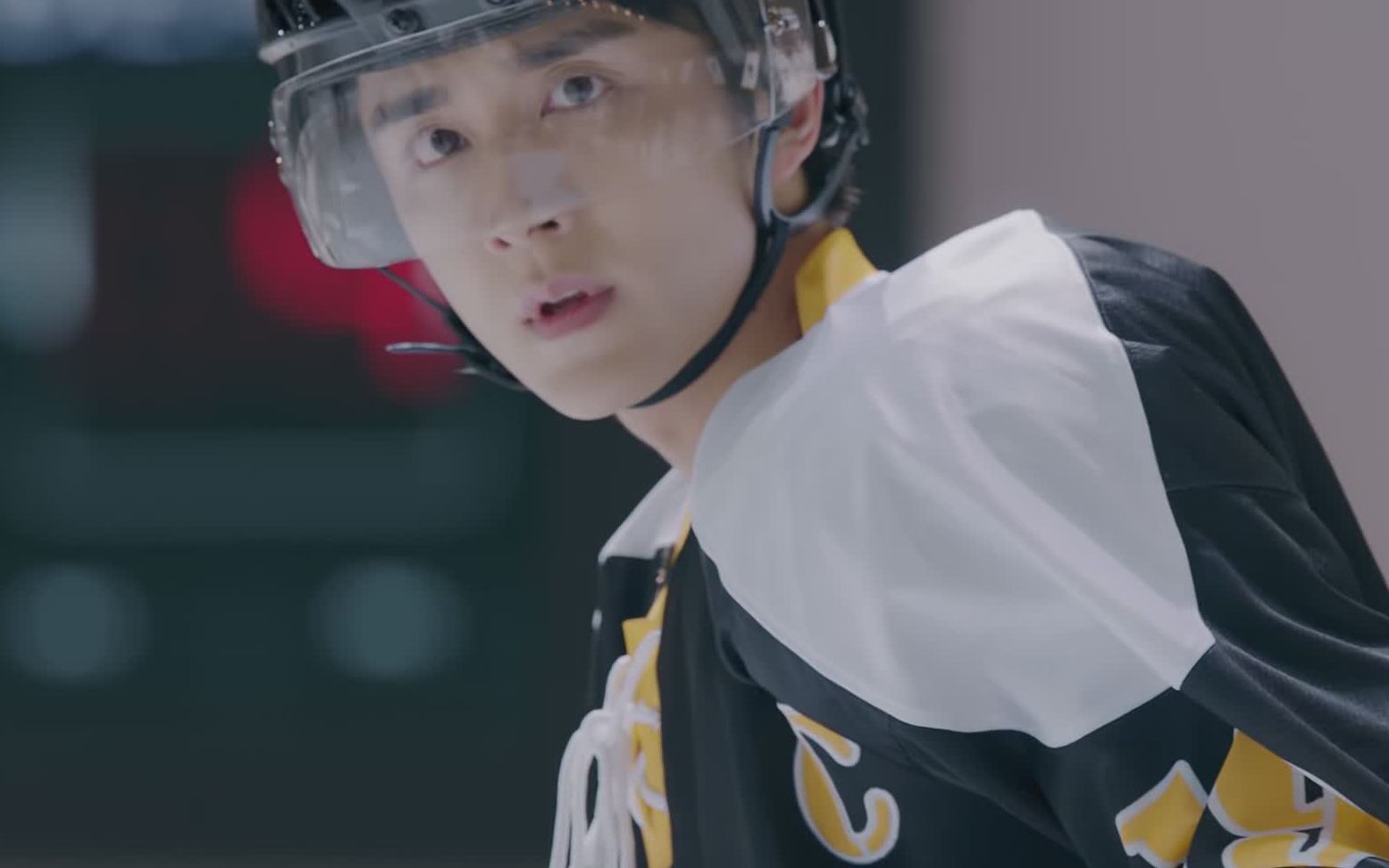 【冰糖炖雪梨|张新成】黎语冰出场wink_哔哩哔哩_bilibili