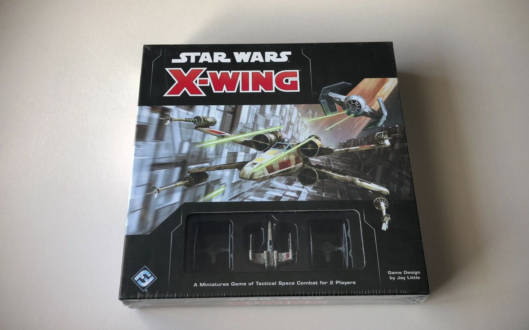 [图]《星球大战：X翼战机2.0》（2018）基础包开包和评价 Star Wars X-Wing 2.0 Core Set Unboxing & Overview