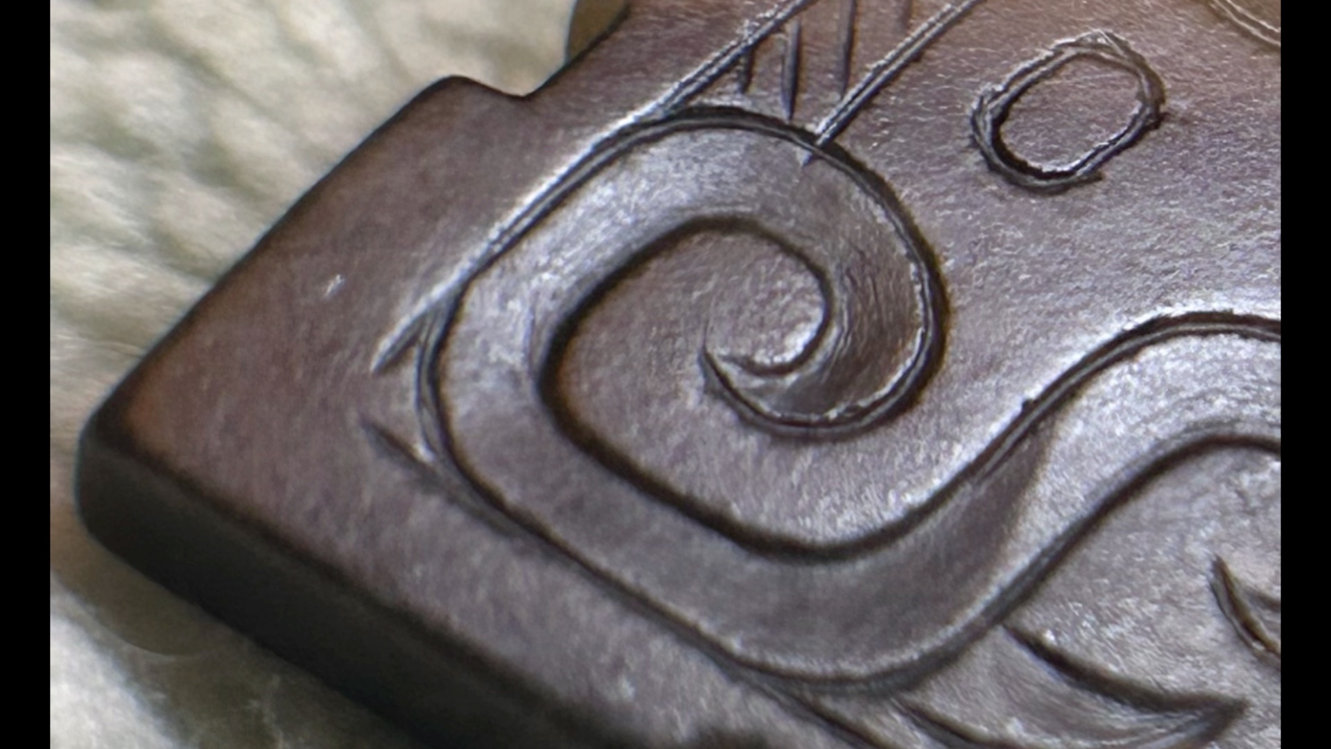 精美绝伦的战国玉璜!