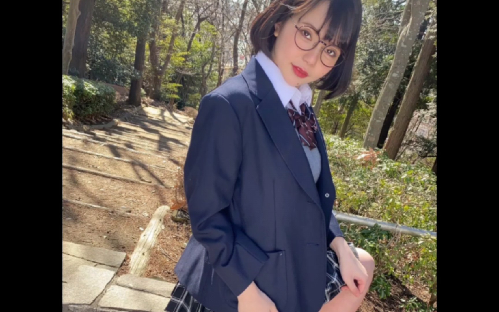 眼镜娘老师照片