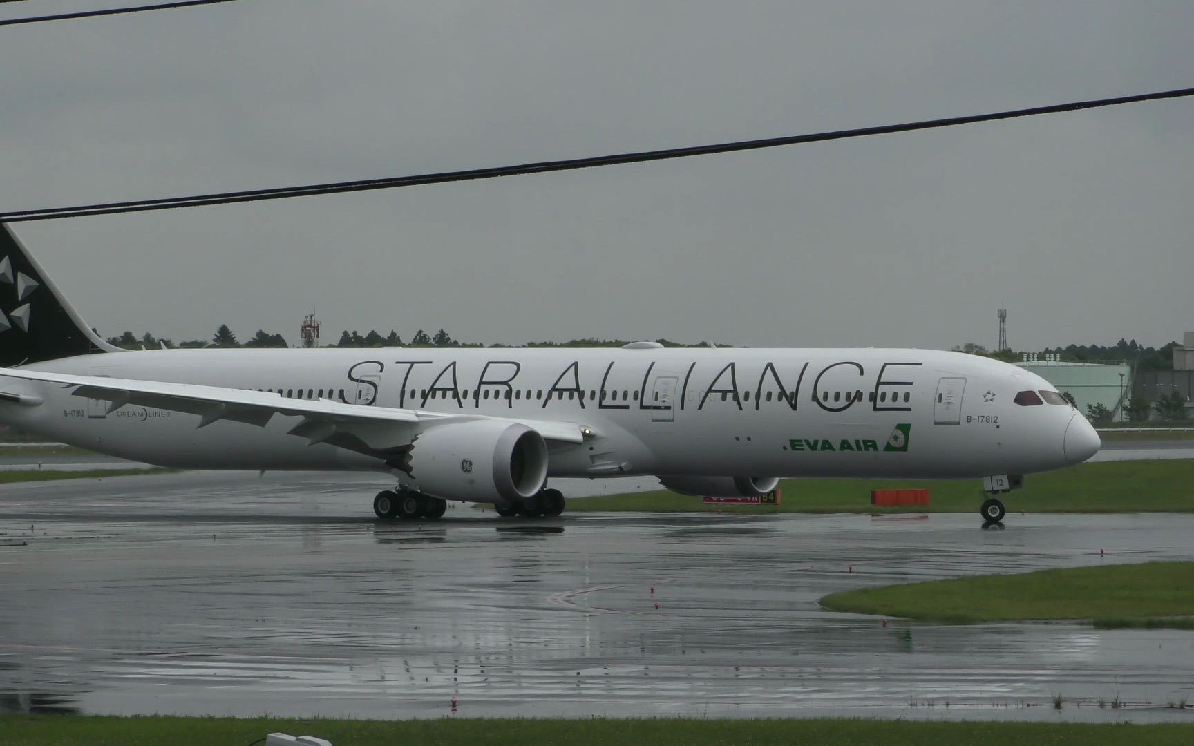 76[4k] 初飛来 b787-10!