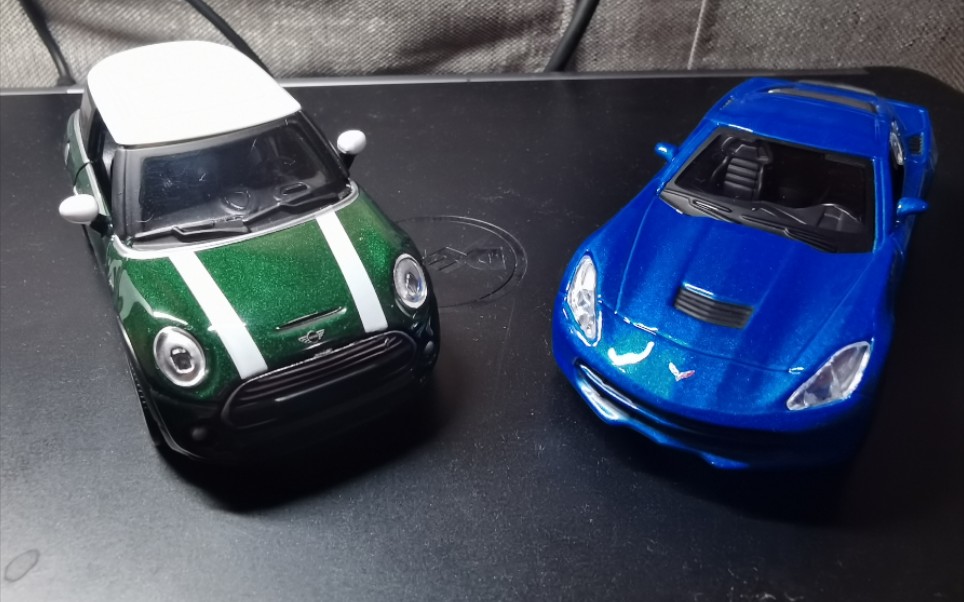 名创优品车模盲盒 迷你 科尔维特