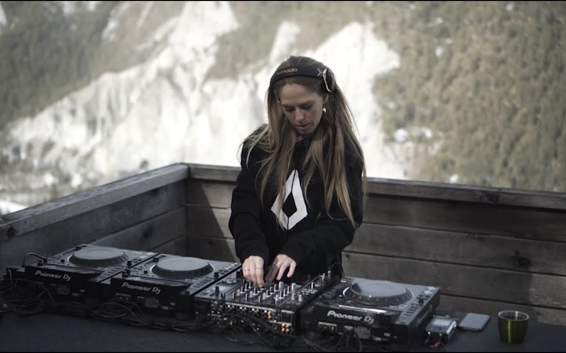 nora en pure - live at graubünden, switzerland
