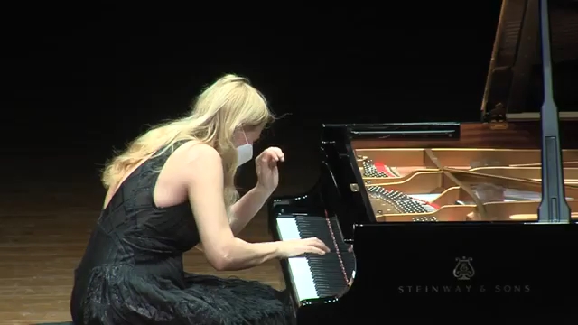 [图]Valentina Lisitsa 贝多芬第17号钢琴奏鸣曲“暴风雨”