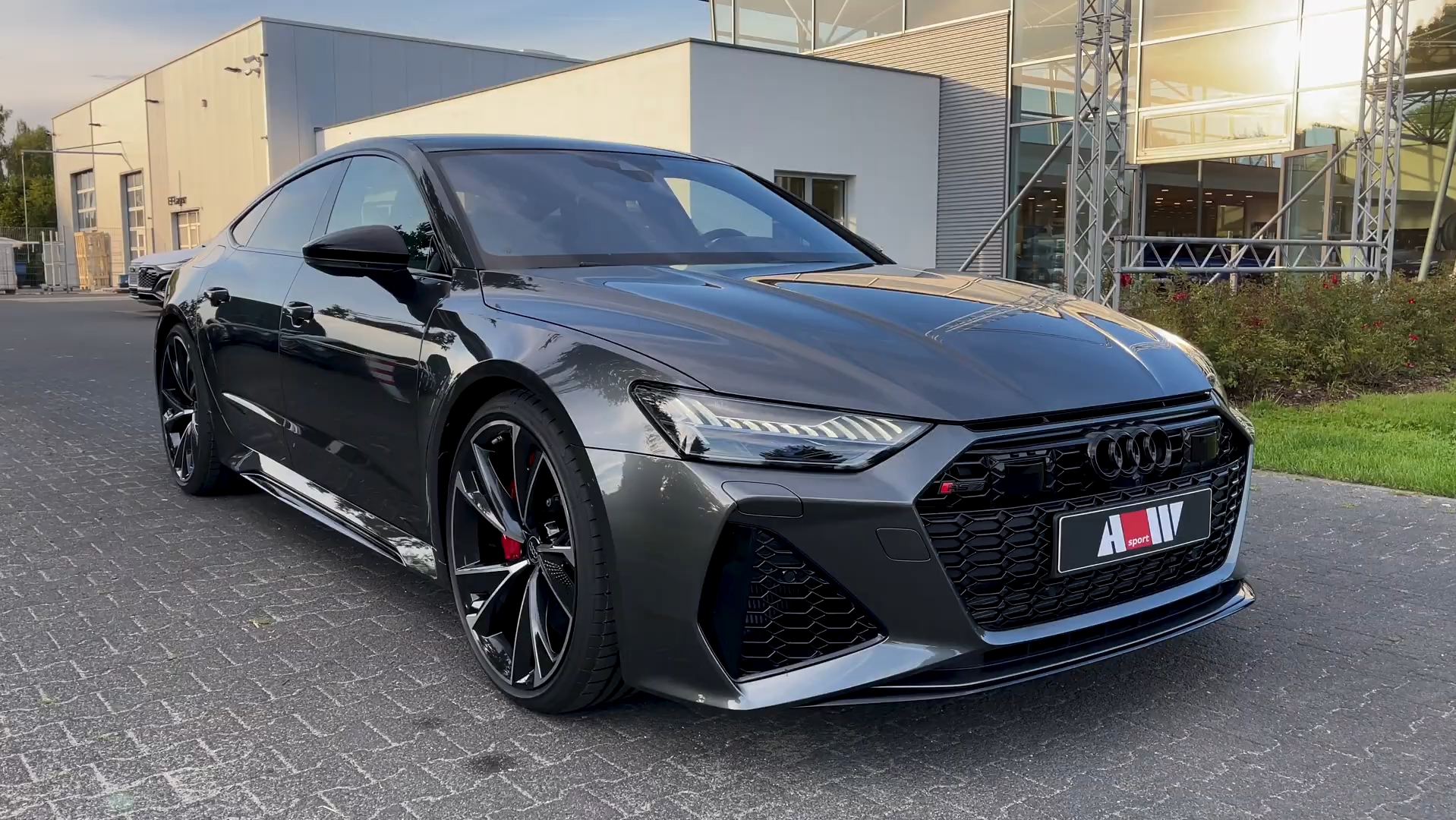 奥迪rs7 当你刷到这条视频,说明你离这辆车不远了