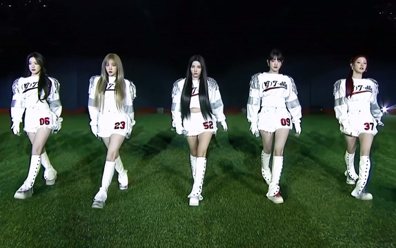 [图]【4K 舞台】(G)I-DLE《 Super Lady+TOMBOY+Queencard 》 Coupang Play LIVE MLB 20240321