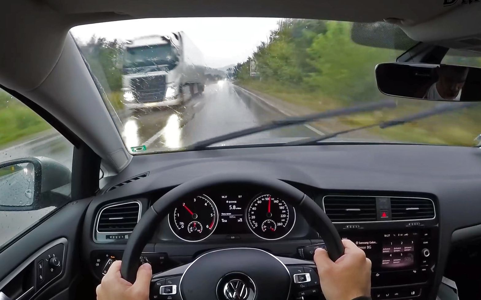 「第一视角」雨天驾驶 2018款大众高7瓦罐 是什么体验?