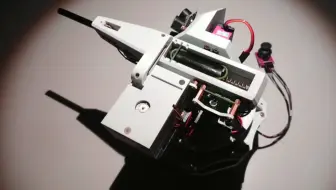 【欣赏】外国牛人手搓自动哨戒炮3D打印 | 目标自动追踪开火 | 程序烧录 | 雷达自动追踪