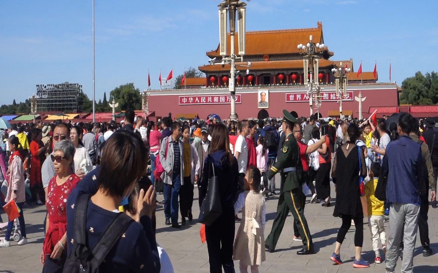 国庆假期带您参观天安门广场人山人海场面壮观