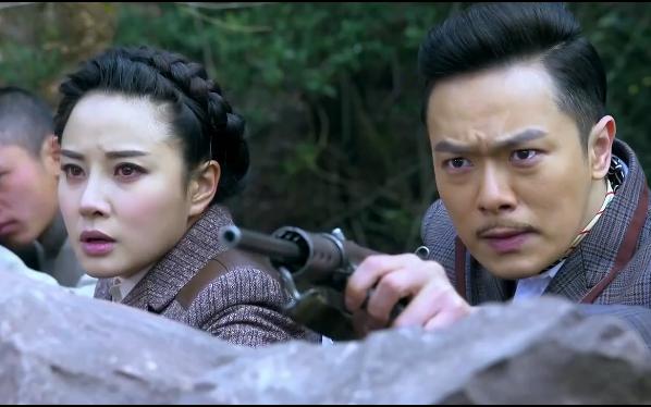 黎明破晓前:兄妹将鬼子带入包围圈,边跑边喊打死鬼子,真勇敢