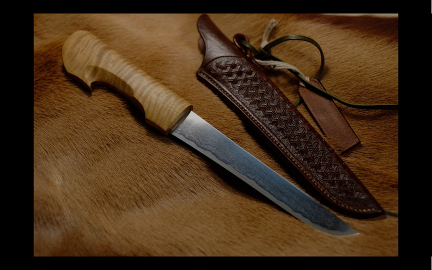 现代风夹镍锻造服刀配金丝楠木柄手雕山纹野牛皮鞘