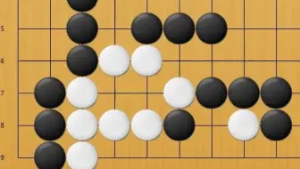 黑棋自身有断点，需要先制造出白棋的气紧才行