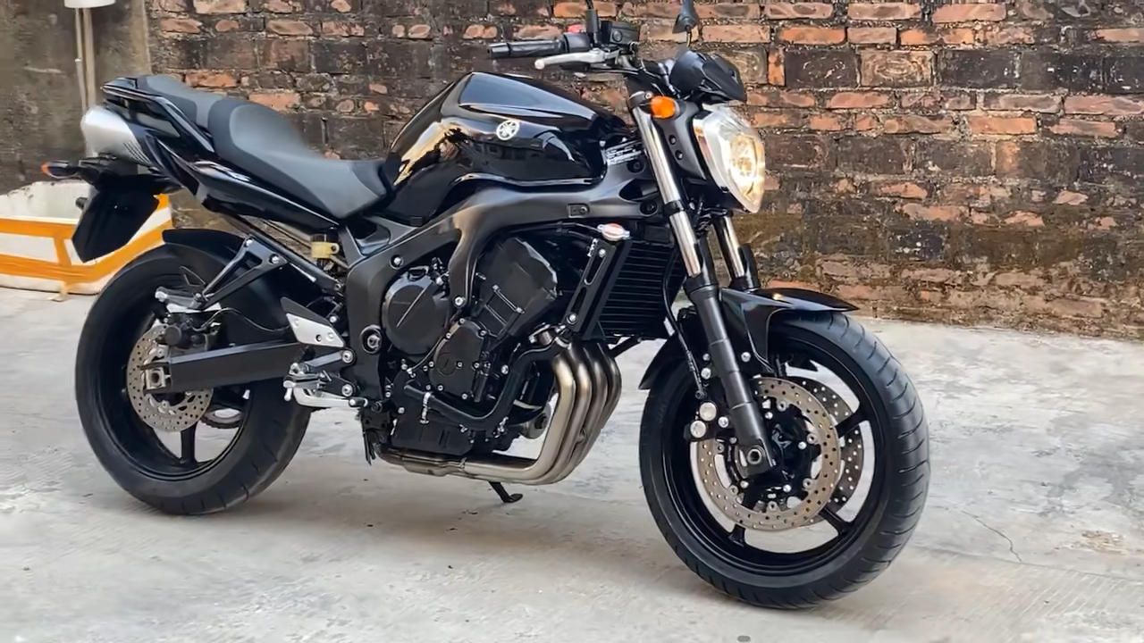 2009年 雅马哈 fz6n 四缸发动机