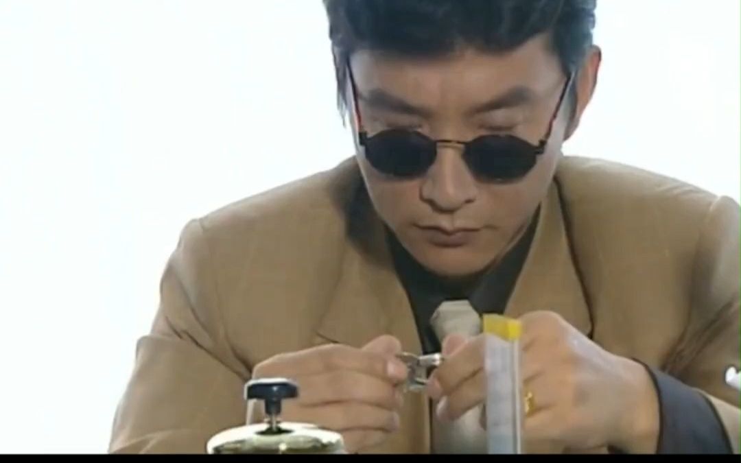 原来张世豪拍的不是犯罪剧 ,而是大型励志搞钱连续剧!