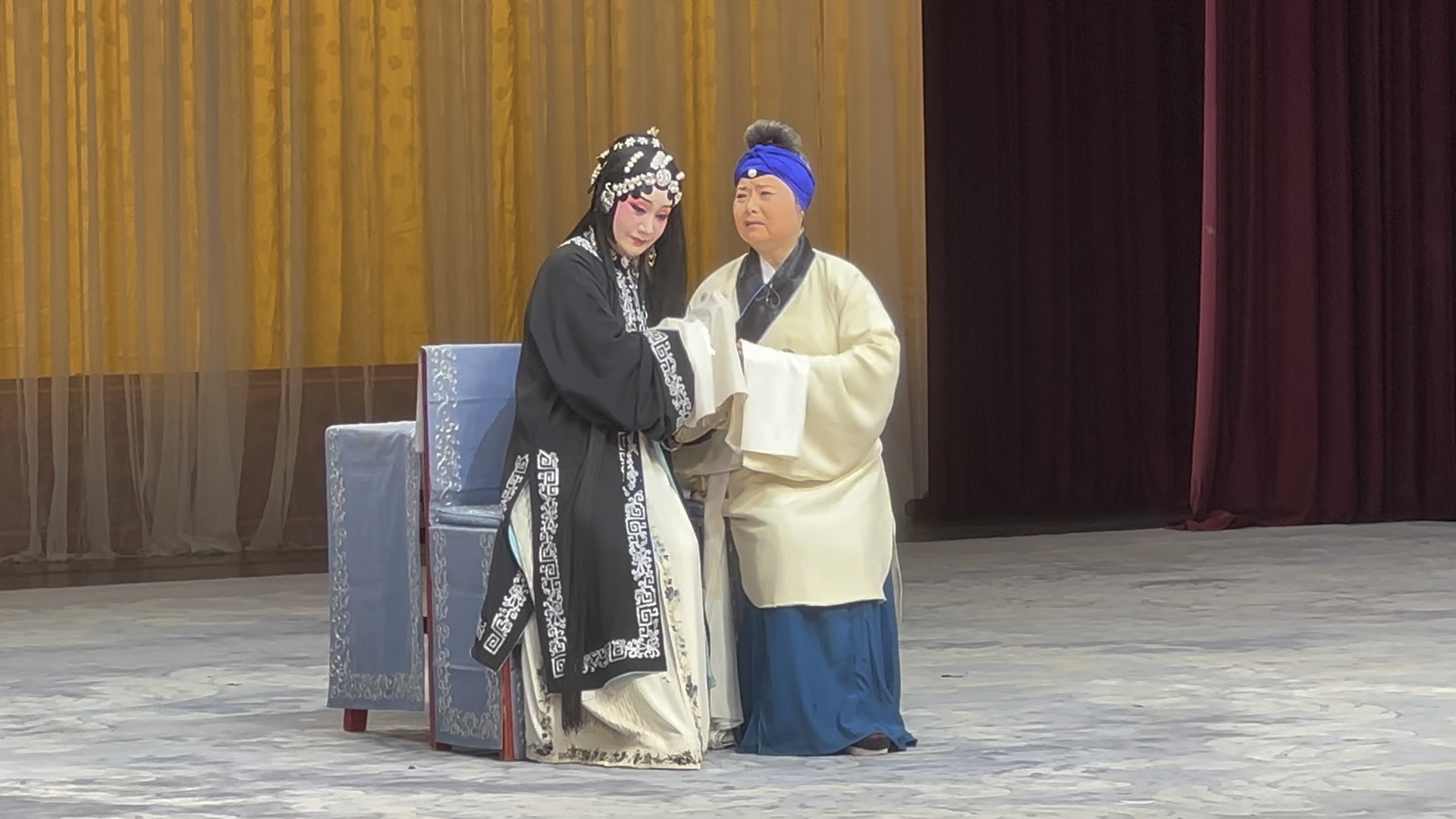 【京剧】刘桂娟《六月雪·坐监》二黄快三眼