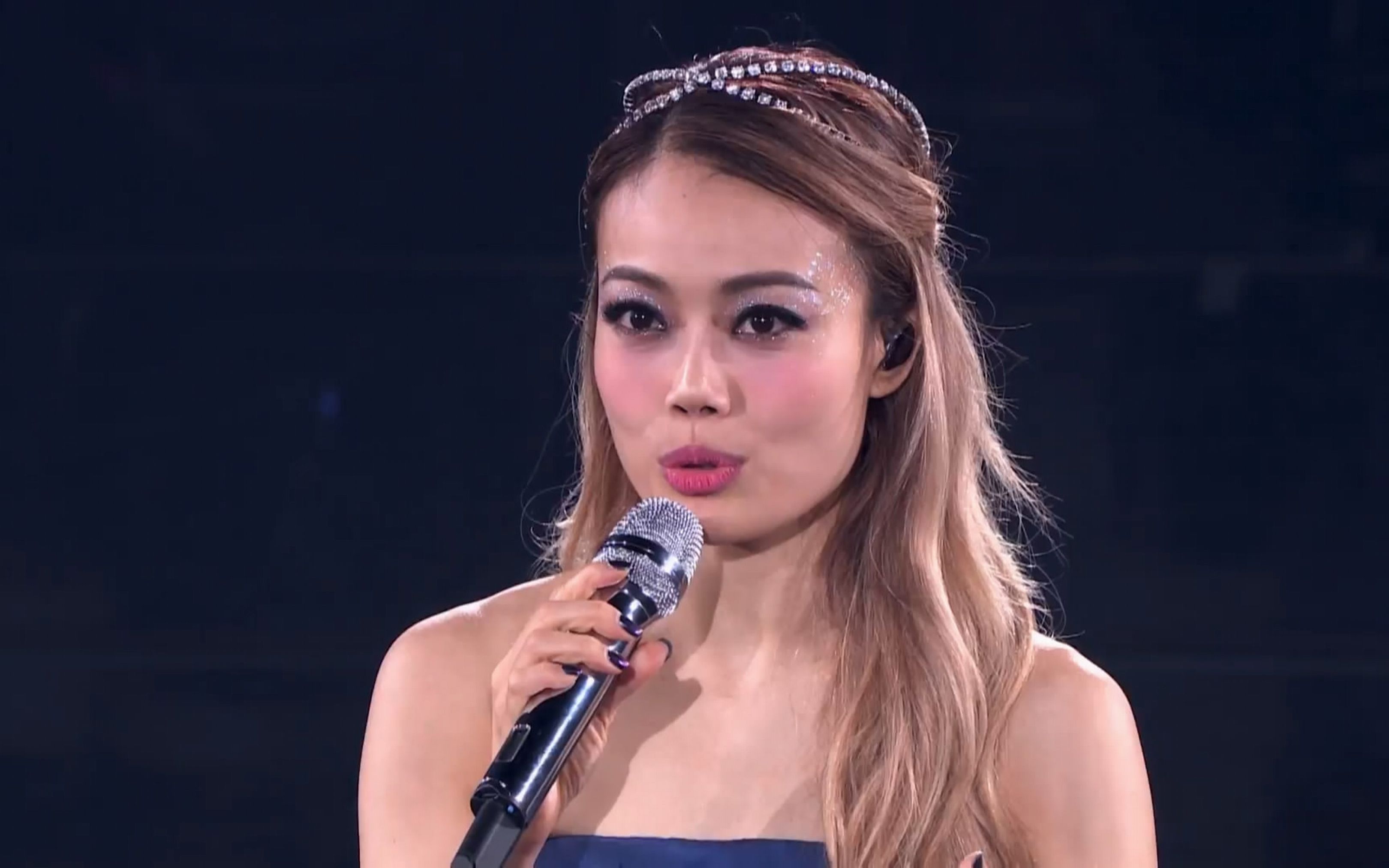 【4k】容祖儿的抒情歌曲《一个人的情歌》,翻唱:林向荣