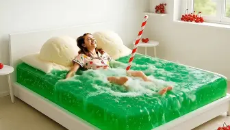 在床上睡24小时奖励10亿，你选哪个？