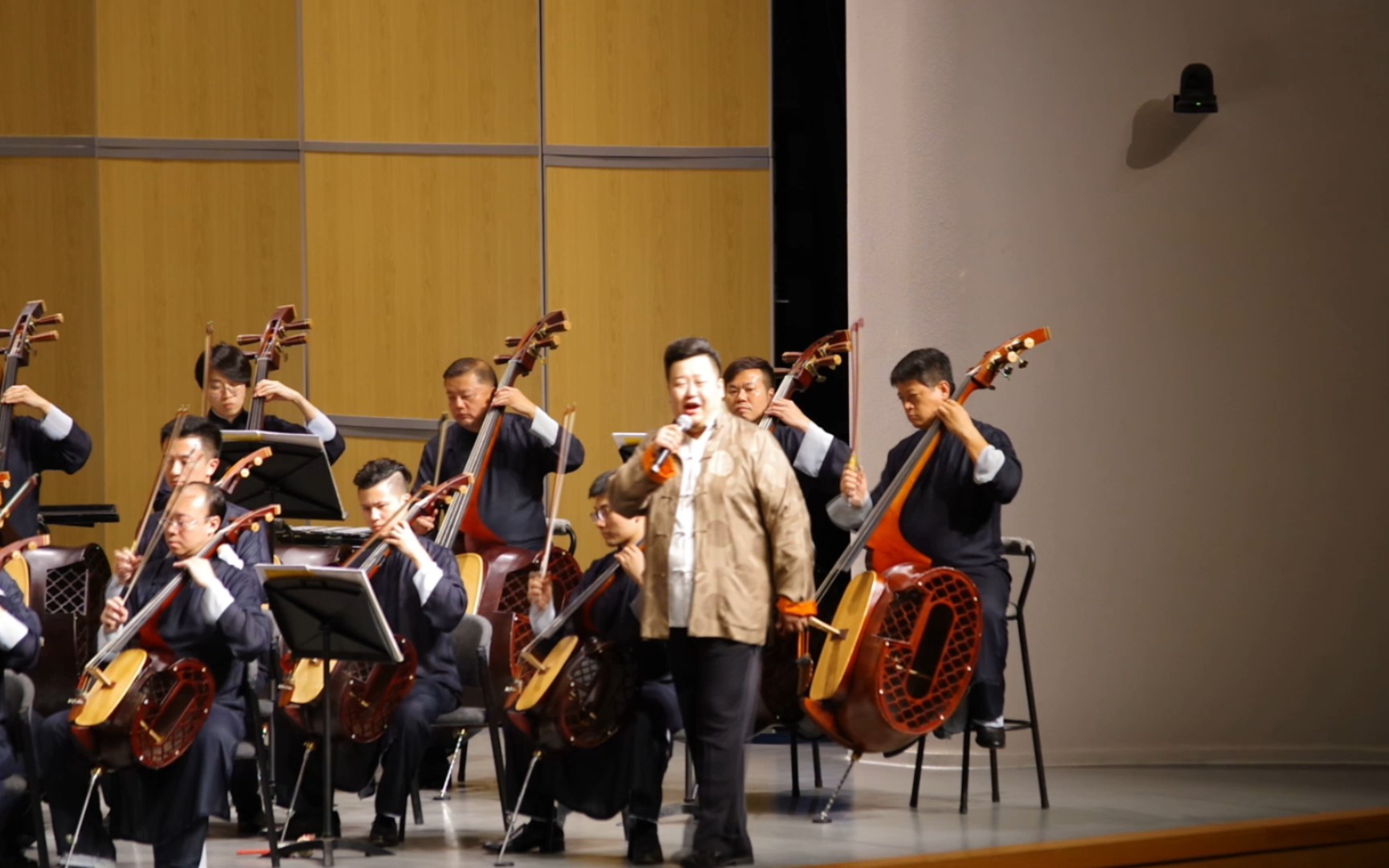 人声,唢呐与乐队的交响:《北京一夜》(香港中乐团演奏)