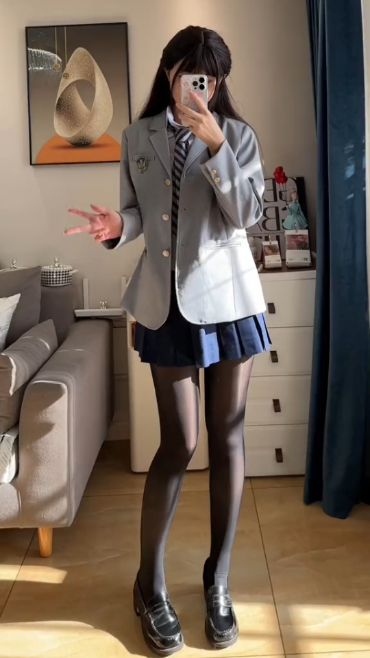 黑白丝jk制服穿搭