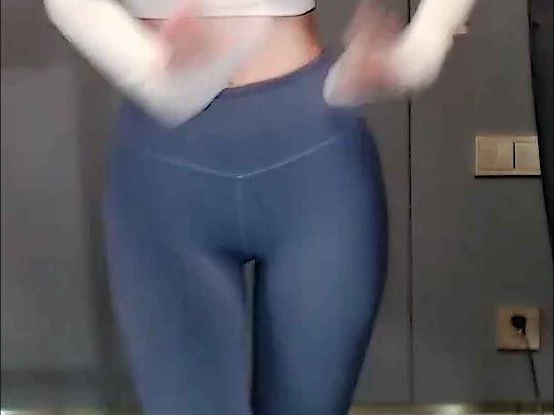 【虎牙-晴小兔】竖版-热舞剪辑,烧,受不鸟 (37)