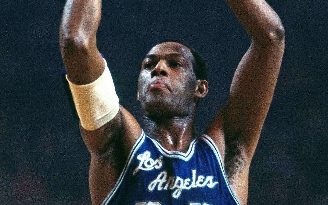 nba2kol2 s6历史 5突64版埃尔金-贝勒试玩.